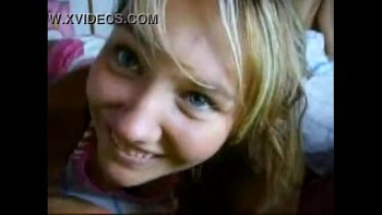 Отымел толпу молодых телок перед веб камерой на кухне