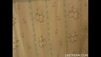 Девушке страсть как захотелось отсосать пенис парню