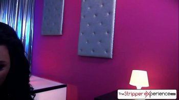 Мужик понравилась брюнетка