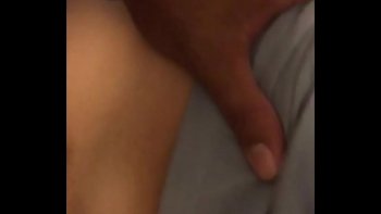 Быстрая ебля в черном туалете