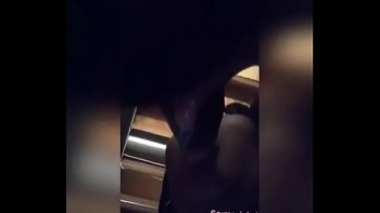 Кровным крупным хером отшкварил комедиантку в дупло