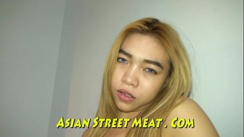 Показать видео в бане женщины