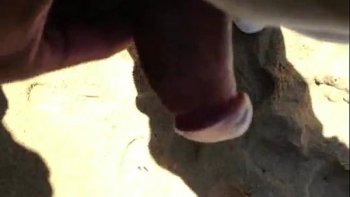 Пацан дрочит перед вебкой