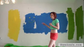 Трахающаяся парочка на кожаном диване