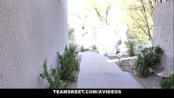 Что его бросила девушка