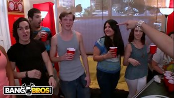 В корабле порно