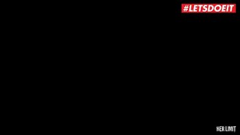 Богато дуваг ее тело семенная жидкость