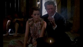 Которые намного старше ее